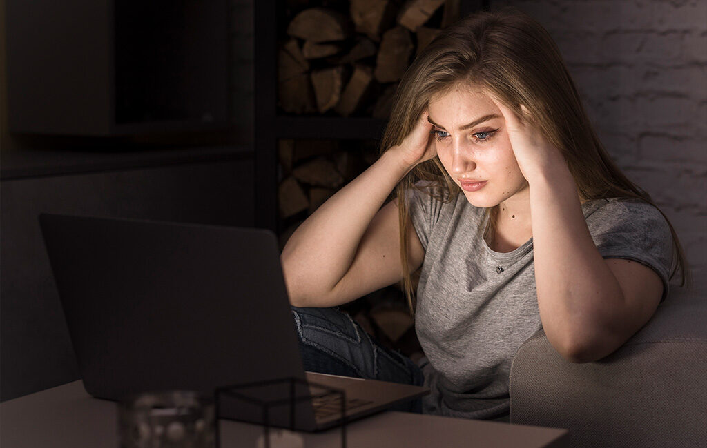 Hybrid Work Models: Comparing Remote and Office Work Benefits